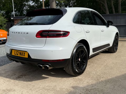 Porsche Macan 3.0 Macan S D Semi-Auto 4WD 5dr 29