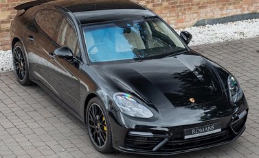 Porsche Panamera Turbo S E-Hybrid 8