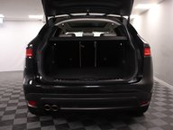 Jaguar F-Pace PORTFOLIO AWD 14