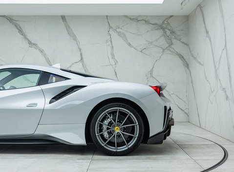 Ferrari 488 Pista 46