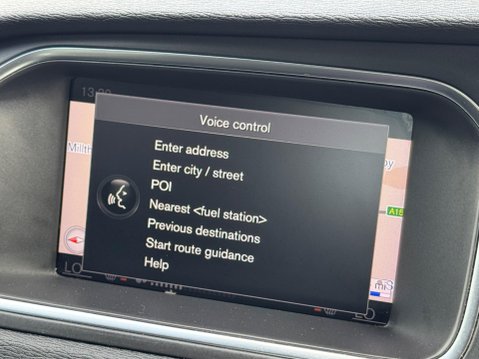 Volvo V40 2.0 D3 Momentum Nav Plus Euro 6 (s/s) 5dr 24