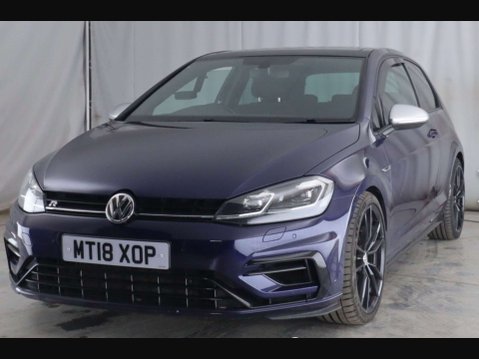 Volkswagen Golf 2.0 Golf R TSi Semi-Auto 4WD 3dr 4