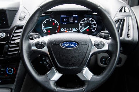 Ford Tourneo Connect TITANIUM TDCI 14