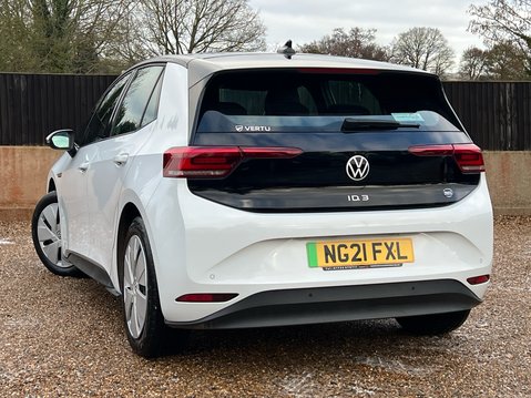 Volkswagen ID.3 Pro Performance 58kWh Life Auto 5dr 2