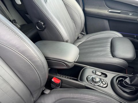 Mini Countryman COOPER S E ALL4 EXCLUSIVE 25