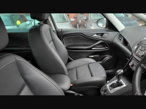 Vauxhall Zafira SRI CDTI 14