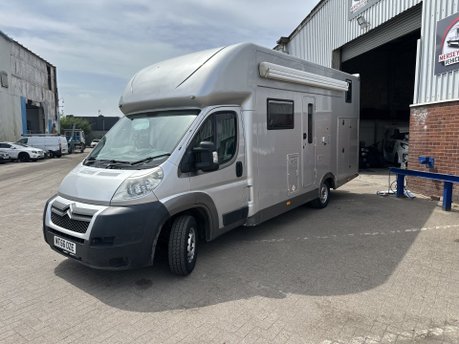 Citroen Relay 3500kg RACE VAN RACE TRUCK MOTORHOME LARGE GARAGE 