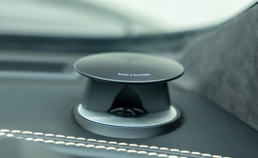 Aston Martin Vanquish S 25