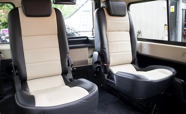 Land Rover Defender 90 Autobiography Edition 14