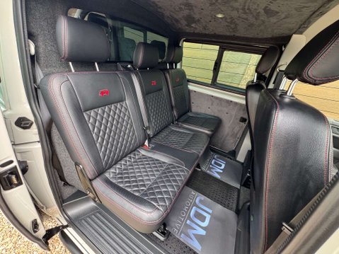 Volkswagen Transporter 2.0 Transporter T32 Highline TDI 4Motion Semi-Auto 4WD 27