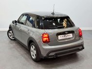 Mini Hatch 1.5 Cooper Classic Hatchback 5dr Petrol Steptronic Euro 6 (s/s) (136 ps) 18