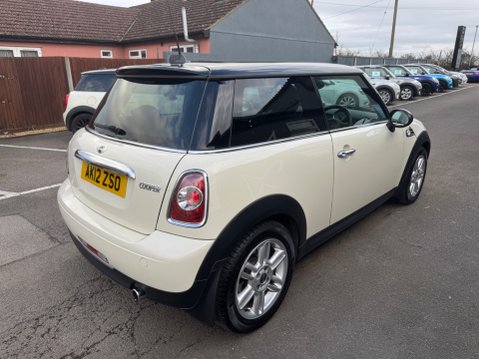 Mini Hatch COOPER 2