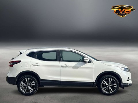 Nissan Qashqai 1.5 Qashqai N-Connecta dCi 5dr *NATIONAL DELIVERY* 2