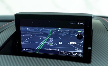 Aston Martin Vantage GT8 15