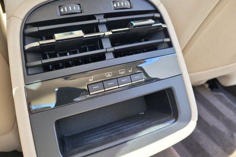 Maserati Quattroporte GTS 39