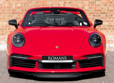 Porsche 911 Turbo S Cabriolet (992) 4