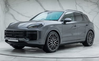 Porsche Cayenne TURBO E-HYBRID 1