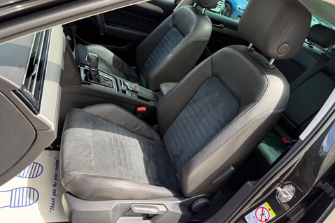 Volkswagen Passat GT TSI EVO DSG - PANORAMIC SUNROOF -19 INCH ALLOYS - ONE OWNER 24