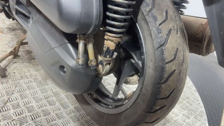 Yamaha Xmax 125 YP R 2018 21K RUNS GREAT PROJECT SCOOTER LEARNER 125CC BIKE 12