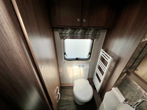 Coachman VIP 460 21
