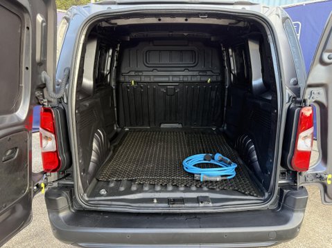 Toyota Proace City 50kWh Icon Short Panel Van 5dr Electric Auto SWB (7kW OBC) (136 ps) 13