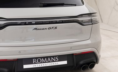 Porsche Macan GTS 25