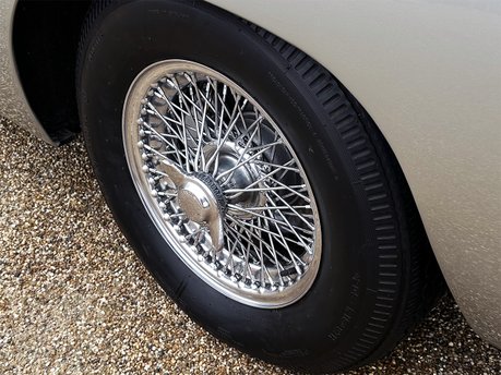 Aston Martin DB5 Superleggera 50
