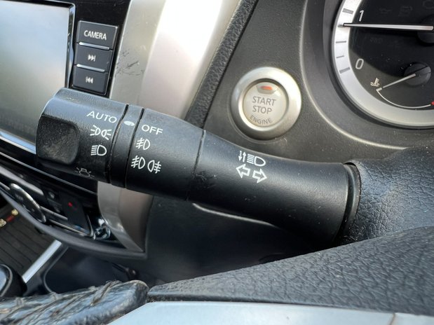 Nissan Navara N-Guard | Auto | 2.3 LT | Dbl Cab | Nav | Sensors | Cam | EURO 6 | NO VAT 47