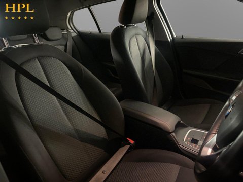 BMW 1 Series 1.5 118i SE (LCP) Hatchback 5dr Petrol DCT Euro 6 (s/s) (136 ps) Air Con 11