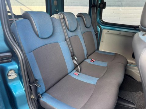 Renault Kangoo 1.2 16v 75 Authentique 5dr 11
