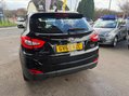 Hyundai ix35 1.6 GDi SE Euro 5 5dr (Nav) 3