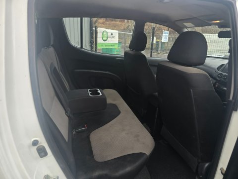 Mitsubishi L200 DI-D 4X4 4LIFE LB DCB 9