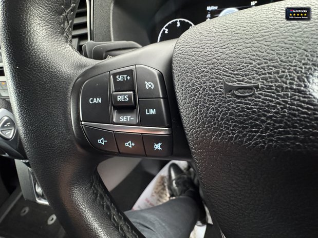 Ford Transit Custom AUTO Crew Cab SWB L1H1 320 Sport Air Con Camera Nav NO VAT SELECT 21