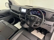 Vauxhall Vivaro 1.5 Vivaro 2900 Sportive S/S 35