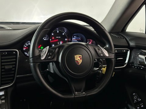 Porsche Panamera D V6 TIPTRONIC 14