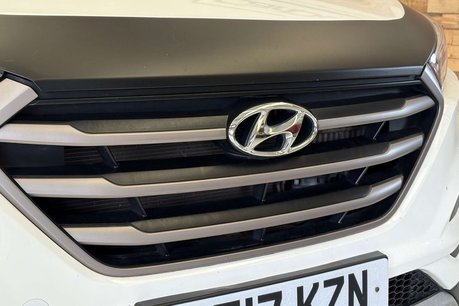 Hyundai TUCSON 1.7 CRDi Blue Drive SE Nav SUV 5dr Diesel Manual Euro 6 (s/s) (116 ps) 14
