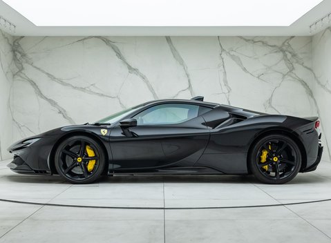 Ferrari SF90 Stradale 5