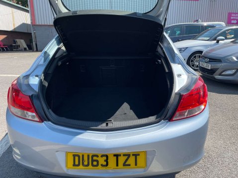Vauxhall Insignia 2.0 Insignia SRi CDTi ecoFLEX S/S 5dr 61