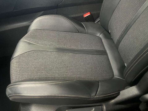 Peugeot 3008 1.6 3008 GT Line Premium PureTech S/S Auto 5dr 47