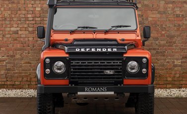 Land Rover Defender 90 Adventure Edition 4