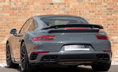 Porsche 911 (991.2) Turbo S 3