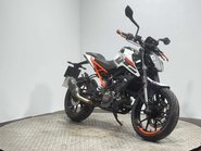 KTM Duke 2019 24k SPARE OR REPAIR PROJECT BIKE NAKED 125CC LEARNER BIKE 3