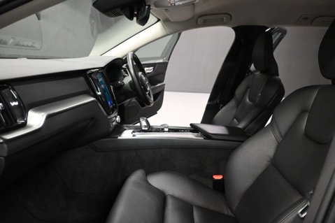 Volvo V60 2.0 V60 + B4 MHEV Auto 5dr 41