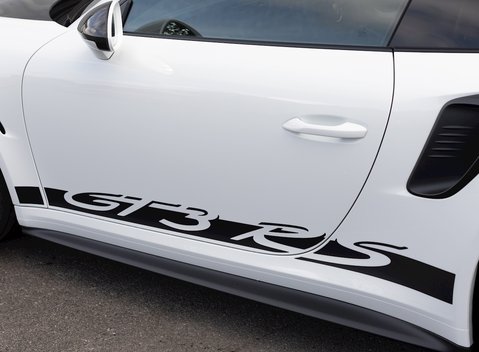 Porsche 911 (991.2) GT3 RS Weissach 31