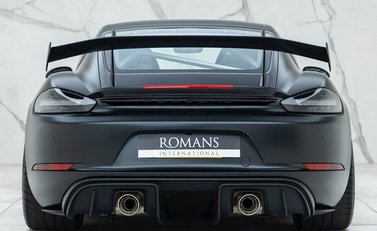 Porsche Cayman GT4 RS (718) 5