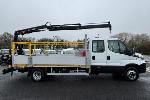 Iveco Daily 70C18D Crew Cab Dropside with Hiab X-Hiduo 062 Crane 9