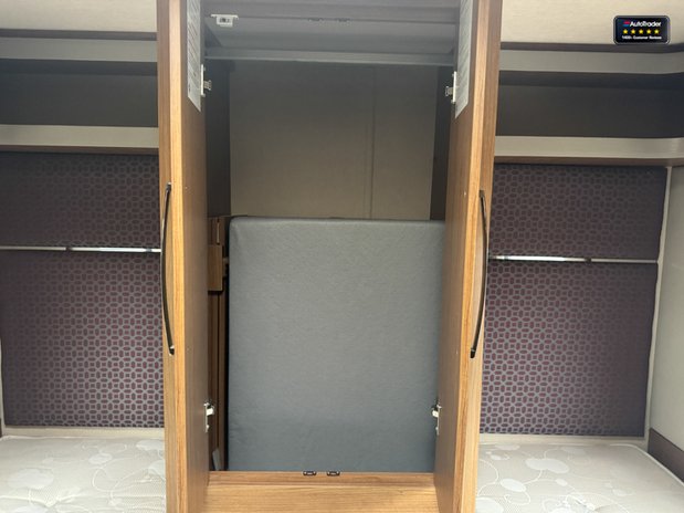 Auto-Trail Comanche Frontier|4 Berth|2 Belts|AUTO|Rear Single Beds|Hab 26