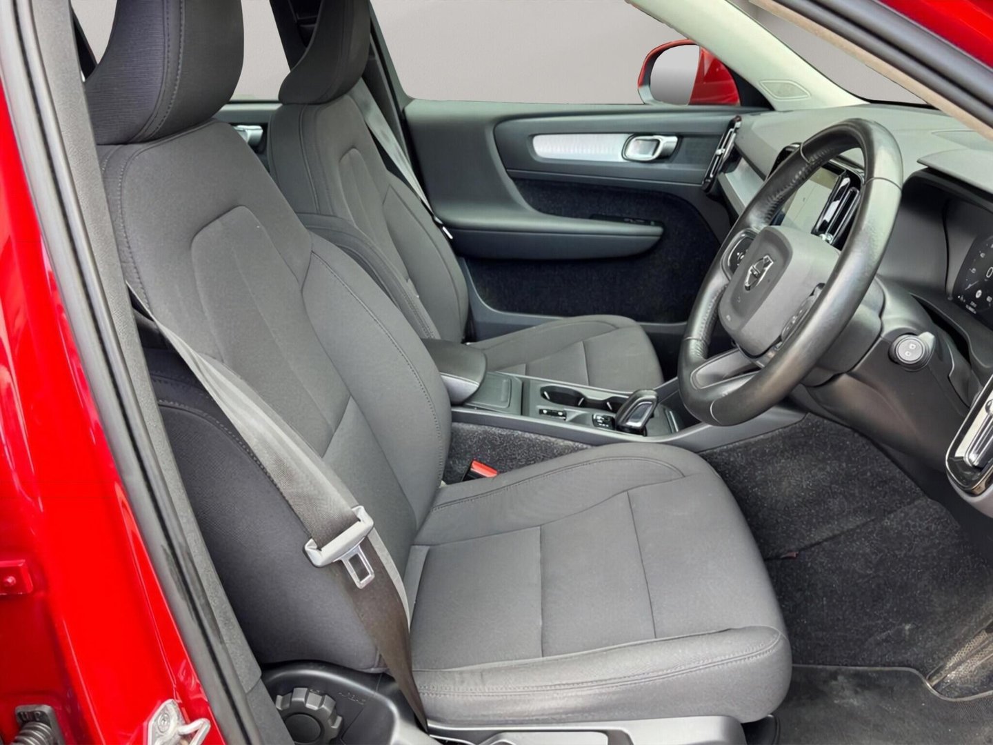 2020 Volvo XC40 — image 5