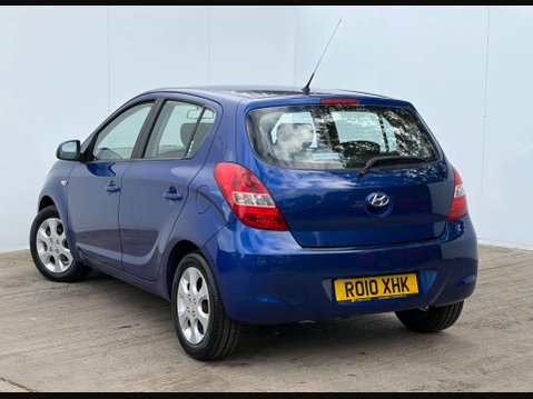 Hyundai i20 1.4 i20 Comfort Auto 5dr 27