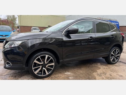 Nissan Qashqai 1.6 dCi Tekna SUV 5dr Diesel Manual 2WD Euro 6 (s/s) (130 ps) 17